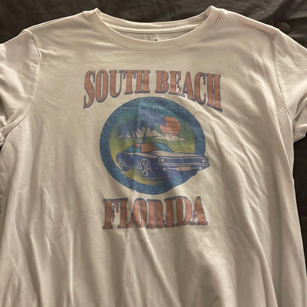Aeropostale sz xl “fits like small” tshirt
